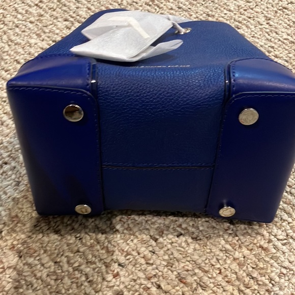 MICHAEL KORS
Mercer Gallery Small Pebbled Leather Shoulder Bag
30H9SZ5L1L - Picture 7 of 12